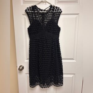 Chic Black Lace Midi Dress